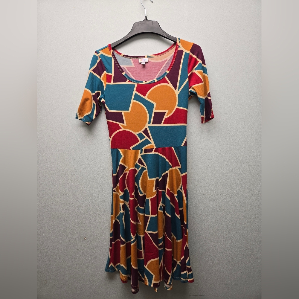 Lularoe Nicole Medium NWOT Rich Fall colors Retro Geometric Pattern!
